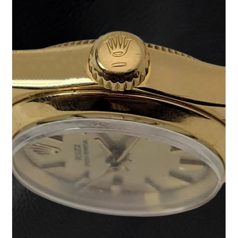 Rolex Oyster Perpetual 24 mm Orologio con quadrante a bastoncino champagne Bracciale Oyster in oro giallo