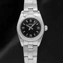 Orologio Rolex Oyster Perpetual 76094 26 mm Quadrante Nero con Numeri Arabi Bracciale Oyster in Acciaio Inossidabile