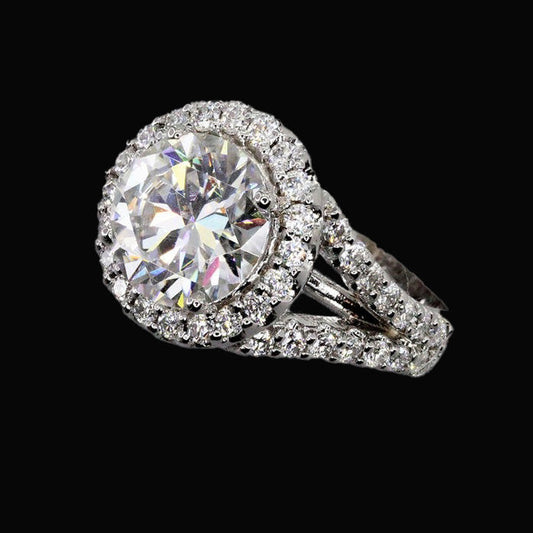 Brillante Anello con Pavé Halo – vista frontale