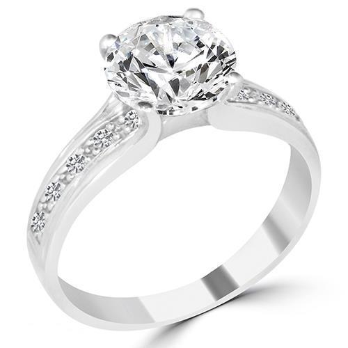 Scintillante Anello Di Naturale Diamanti Da 2.50 Carati Con Accenti In Oro Bianco