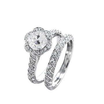 Set Di Anelli Di Fidanzamento Con Vero Diamanti A Taglio Antico. Stile Fiore. Pavé. 3.50 Carati