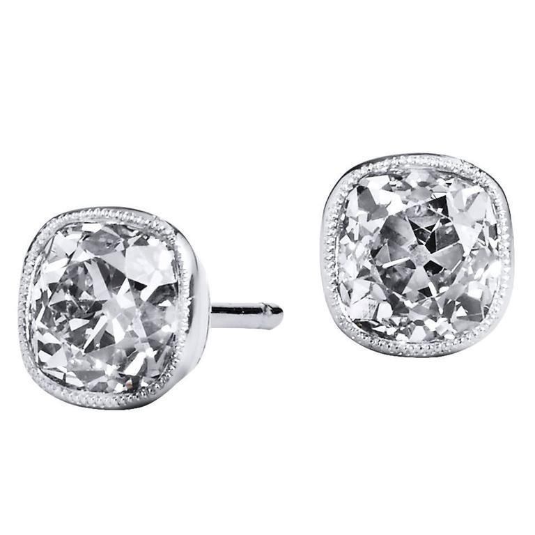 Set Di Castoni Scintillanti Con Taglio Della Vecchia Miniera Da 2.5 Ct. Orecchini A Bottone Con Genuino Diamanti In Oro