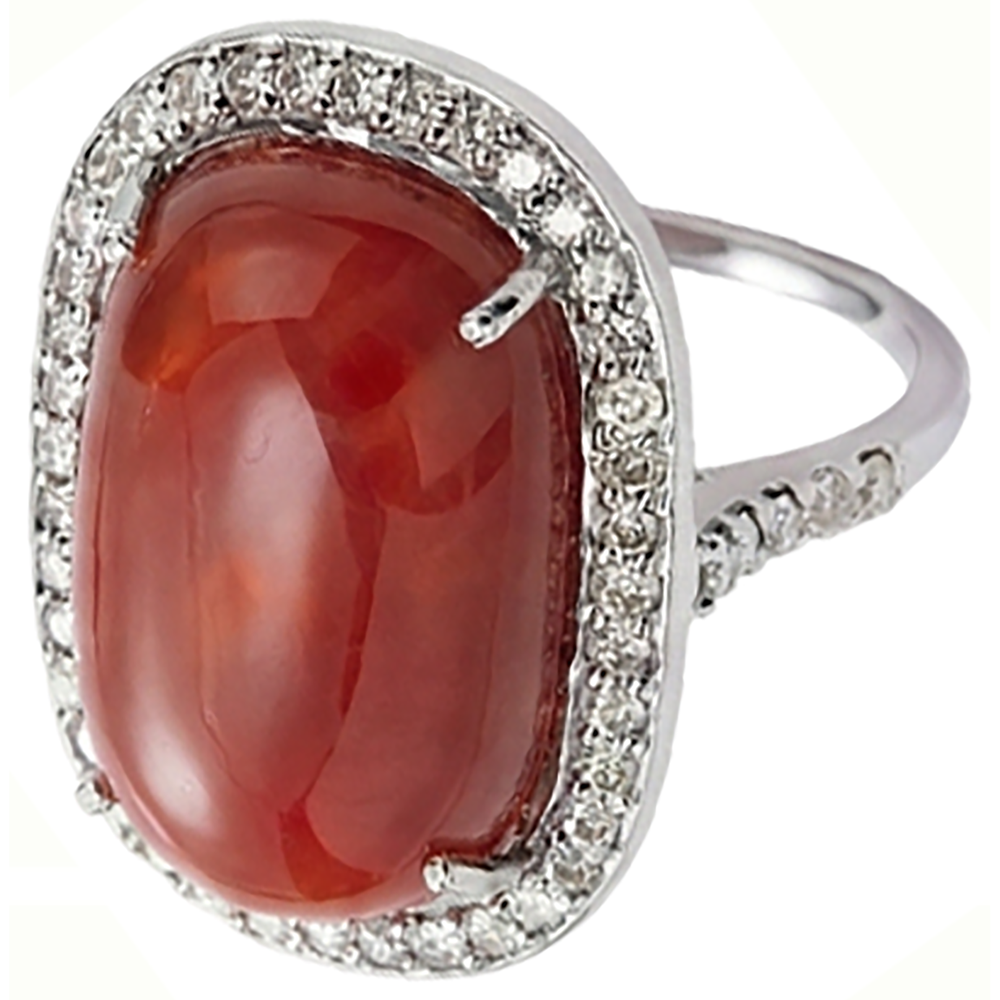 Set di 14 carati in corallo rosso ovale con anello rotondo con diamanti