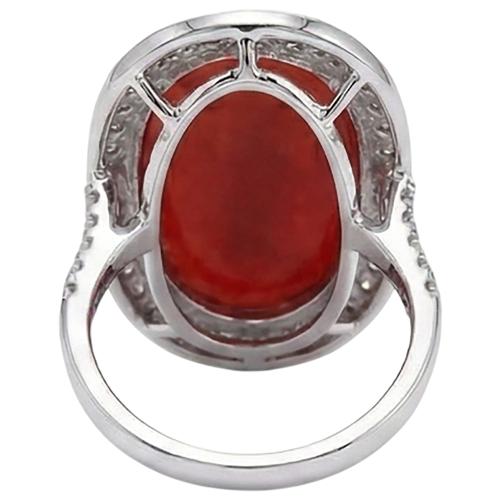 Set di 14 carati in corallo rosso ovale con anello rotondo con diamanti