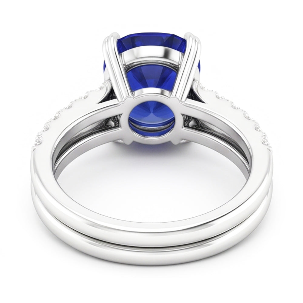 Set di fedi nuziali da donna in oro con diamanti e zaffiro blu ovale. 4.50 carati