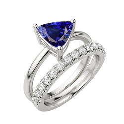Set di Fedi Nuziali Con Diamanti Trilioni di Zaffiri Blu Oro 14K