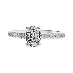 Di lusso Diamante Anello Solitario con Accenti 2,50 carati