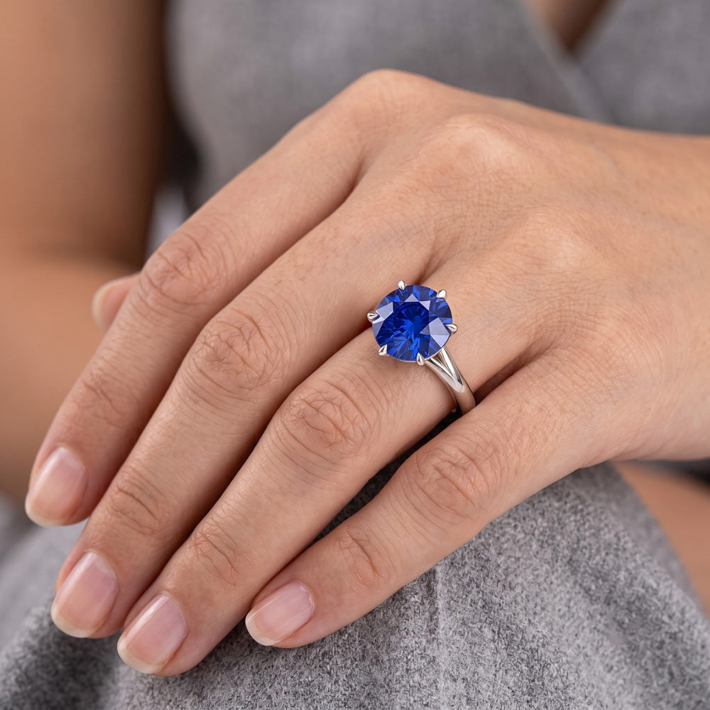 Solitario Rotondo A Forma Di Zaffiro Blu Anello Set
