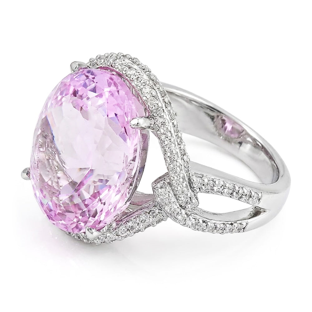 Solitario con accento 33 carati Kunzite con diamanti Anello in oro 14 carati