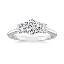 Splendida Fede Nuziale In Oro Bianco Con 3 Pietre A Taglio Rotondo E Genuino Diamanti Da 3.25 Ct