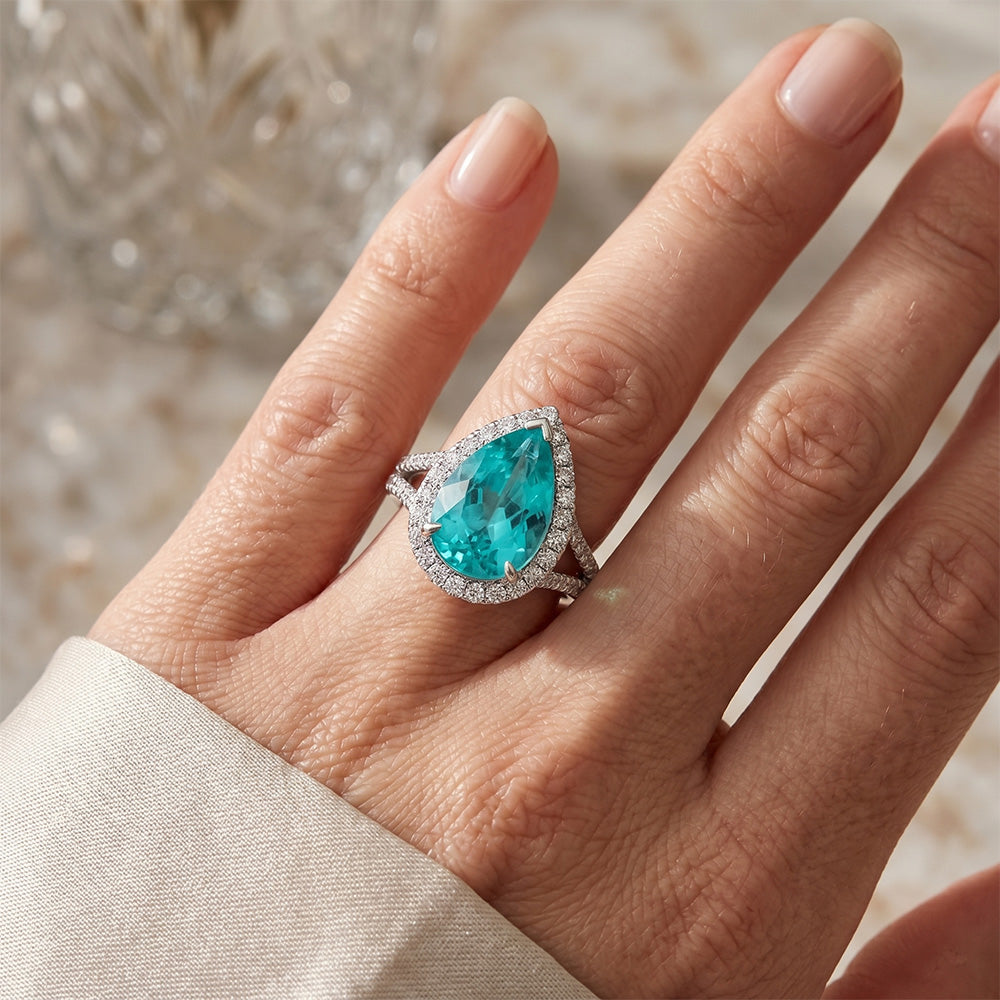 Tormalina Paraiba Pavé Anello con Pavé Halo 5,25 carati in Oro