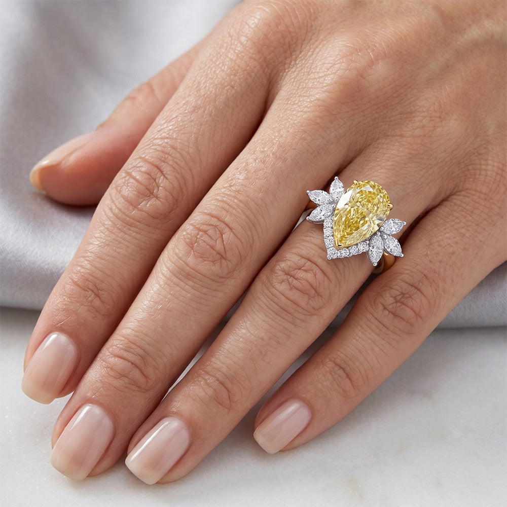 VVS Anello Statement – Diamante Giallo Fancy 4 carati Oro