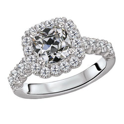 Taglio Cushion Diamante Anello con Pavé Halo – 7 carati in Oro