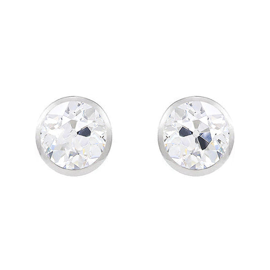 Sofisticato Diamante Orecchini 4 carati – vista frontale