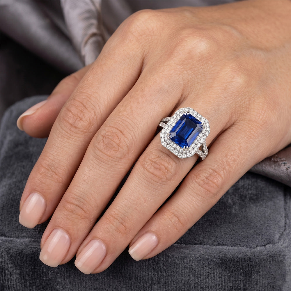 anello solitario con zaffiro blu 5 carati con accenti di gioielli con diamanti