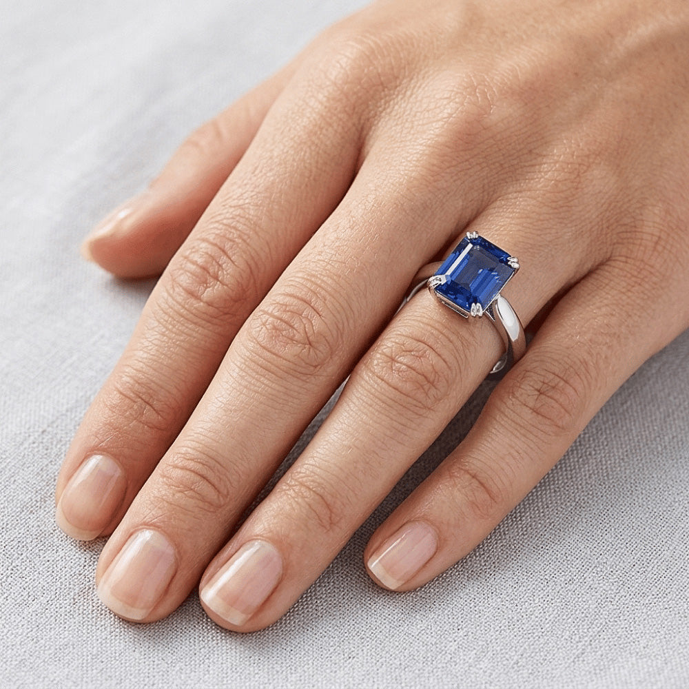 anello solitario con zaffiro blu smeraldo 3 carati set di ganasce in oro bianco 14K