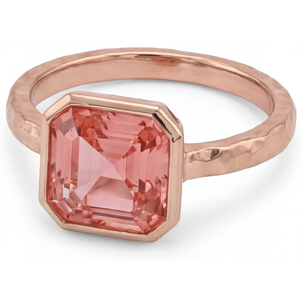 Anello di Fidanzamento Solitario in Oro Rosa con Lunetta, Zaffiro Padparadscha Pesca Naturale da 2,5 Carati Taglio Asscher