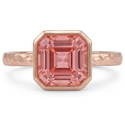 Anello di Fidanzamento Solitario in Oro Rosa con Lunetta, Zaffiro Padparadscha Pesca Naturale da 2,5 Carati Taglio Asscher
