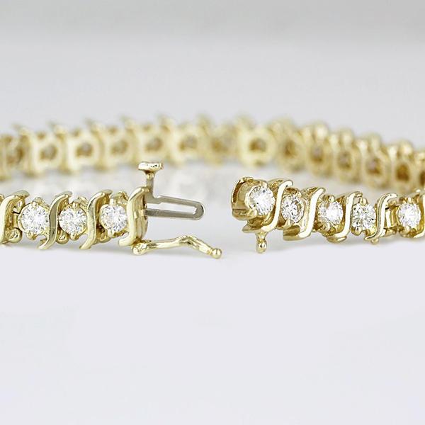 Taglio Rotondo Diamante anello in Oro Giallo 14K – vista frontale