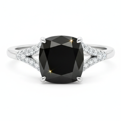 Anello con Diamante Nero Naturale Taglio Cuscino da 3,2 Carati Pavé Cattedrale in Oro Bianco 14K