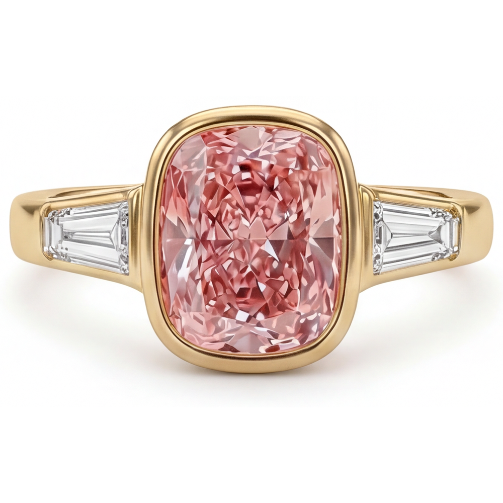 Anello a tre pietre in Oro Giallo 14K con zaffiro Padparadscha naturale pesca taglio cuscino da 3,9 carati e baguette bianchi con lunetta