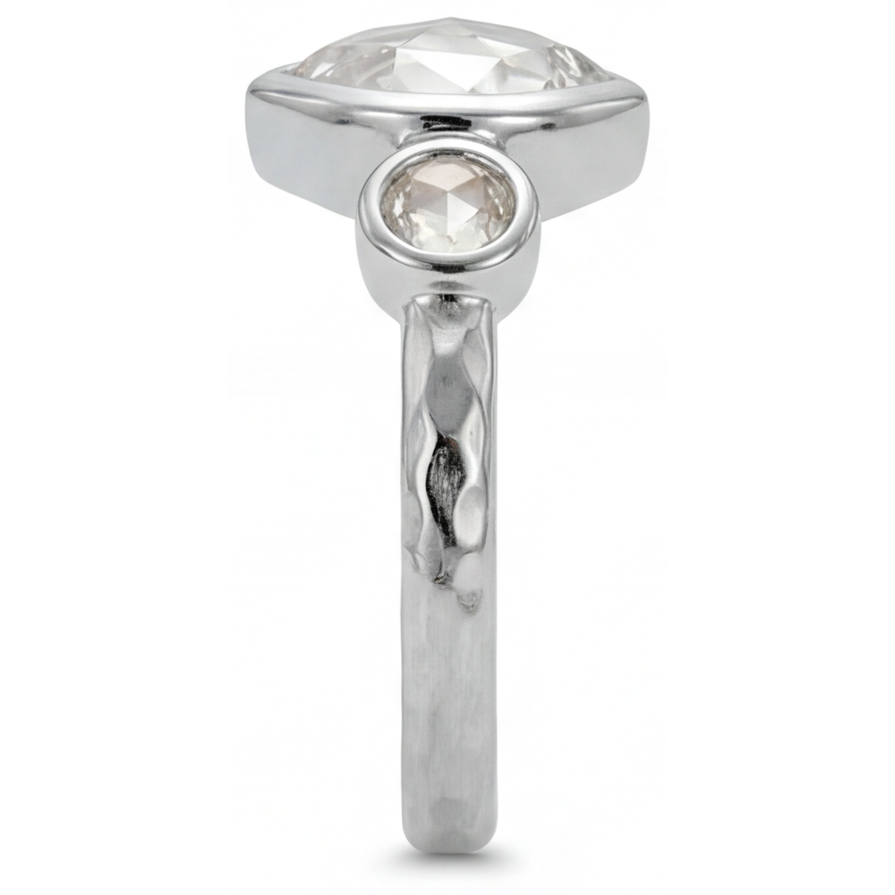 Fine Anello Trilogy 2 carati – vista angolare