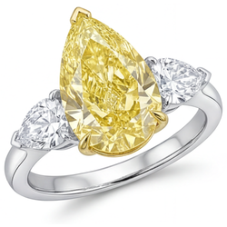 Diamante Canarino VVS Anello Trilogy – 3,25 carati in Oro Due