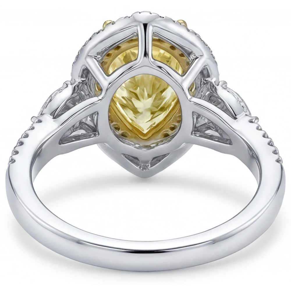 Di lusso Anello con Pavé Halo 2,50 carati – vista angolare