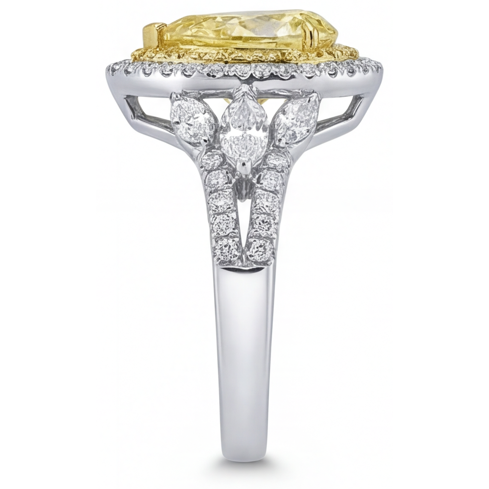 Diamante Giallo Canarino Anello con Pavé Halo – vista posteriore