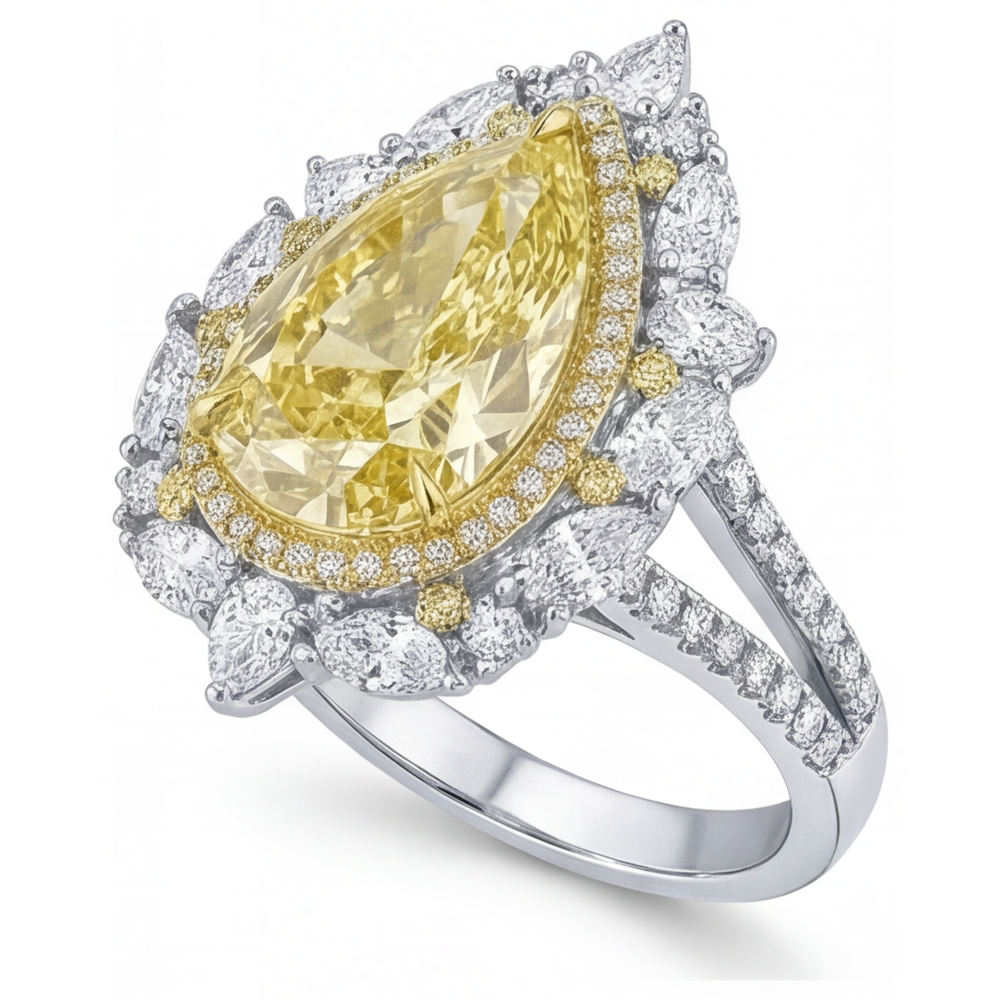 Diamante Giallo Canarino Goccia Anello con Pavé Halo in Oro Due Toni 14K – vista angolare