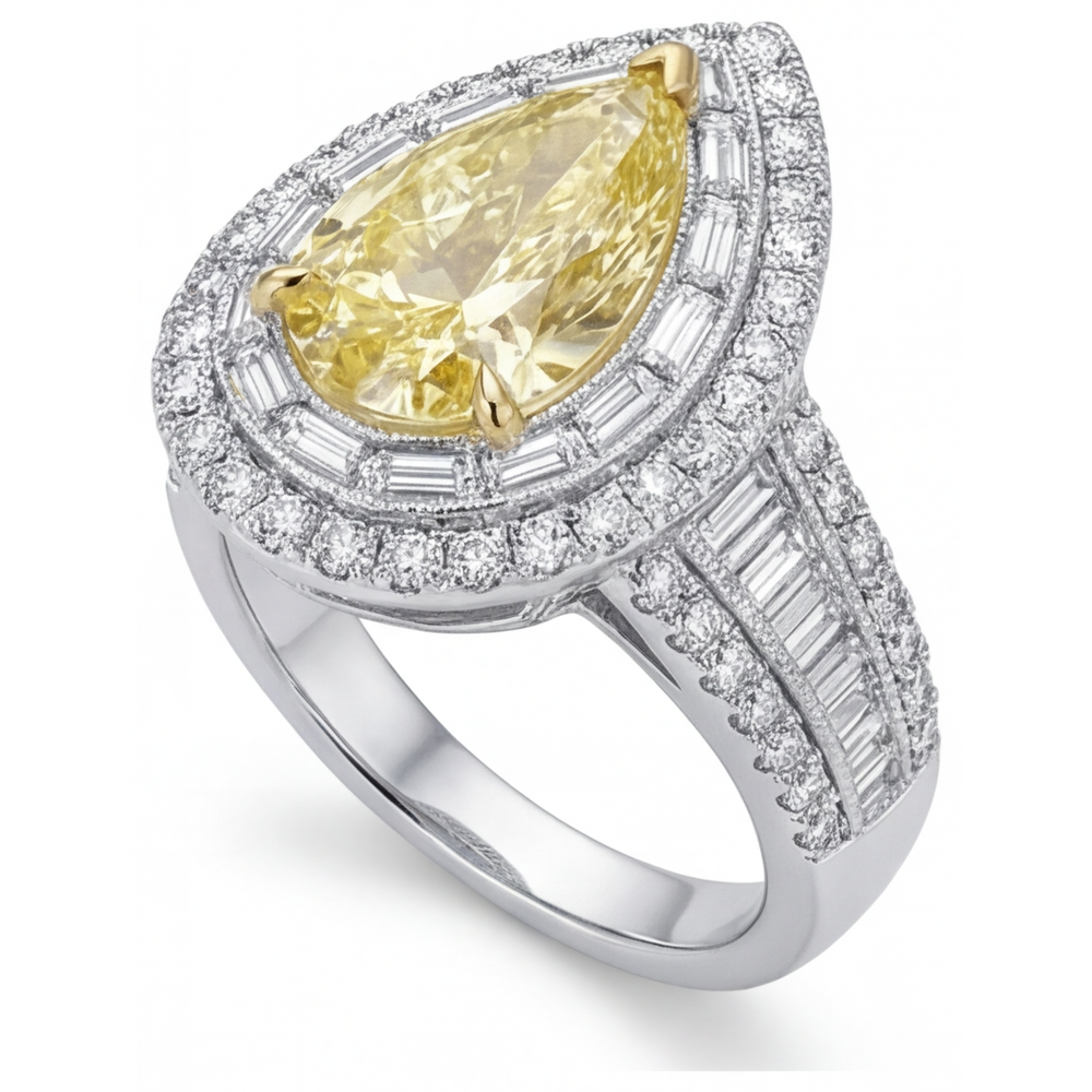 Diamante Giallo Fancy Anello Halo 3,50 carati Oro 14 Carati Bicolore – vista angolare