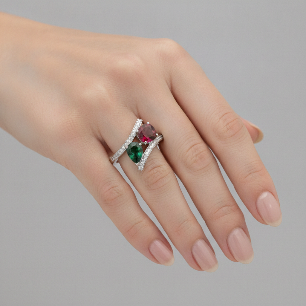 Anello di Fidanzamento con Smeraldo Verde Naturale da 1,5 Carati a Due Pietre in Oro Bianco 18 Carati