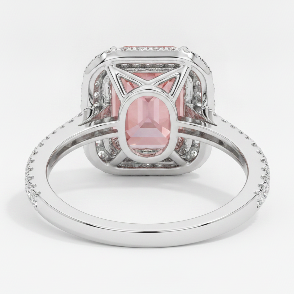 Anello con Zaffiro Padparadscha da 3,8 Carati e Doppio Halo di Smeraldi Naturali in Oro Bianco 14K