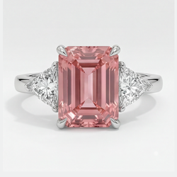 Anello a tre pietre in platino con zaffiro Padparadscha da 3,6 carati, vero smeraldo e trilliant bianco