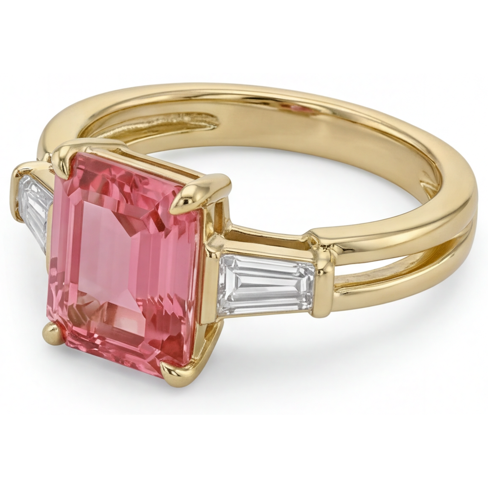 Anello a tre pietre in Oro Giallo 14K con zaffiro pesca Padparadscha autentico taglio smeraldo da 2,9 carati e baguette bianche