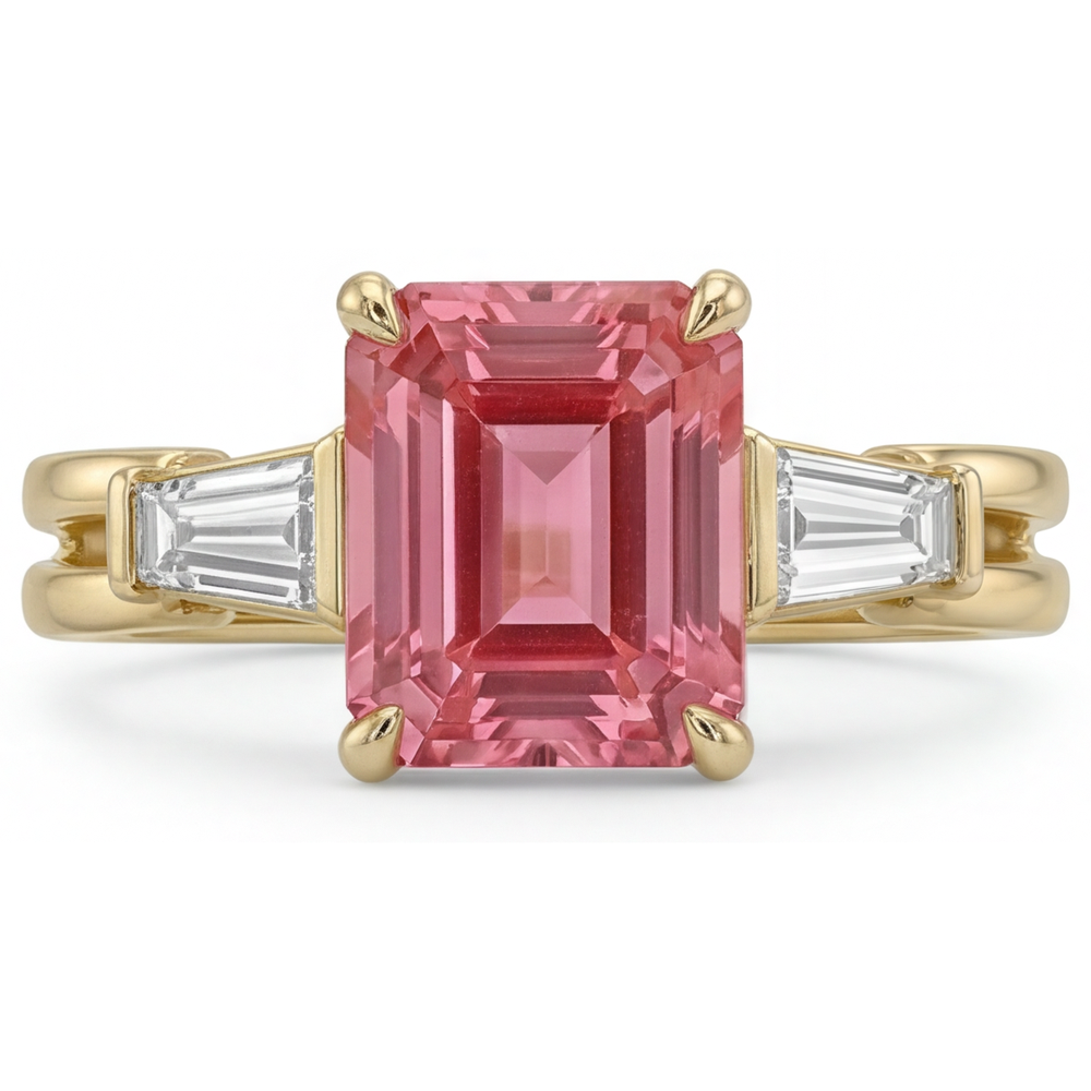 Anello a tre pietre in Oro Giallo 14K con zaffiro pesca Padparadscha autentico taglio smeraldo da 2,9 carati e baguette bianche