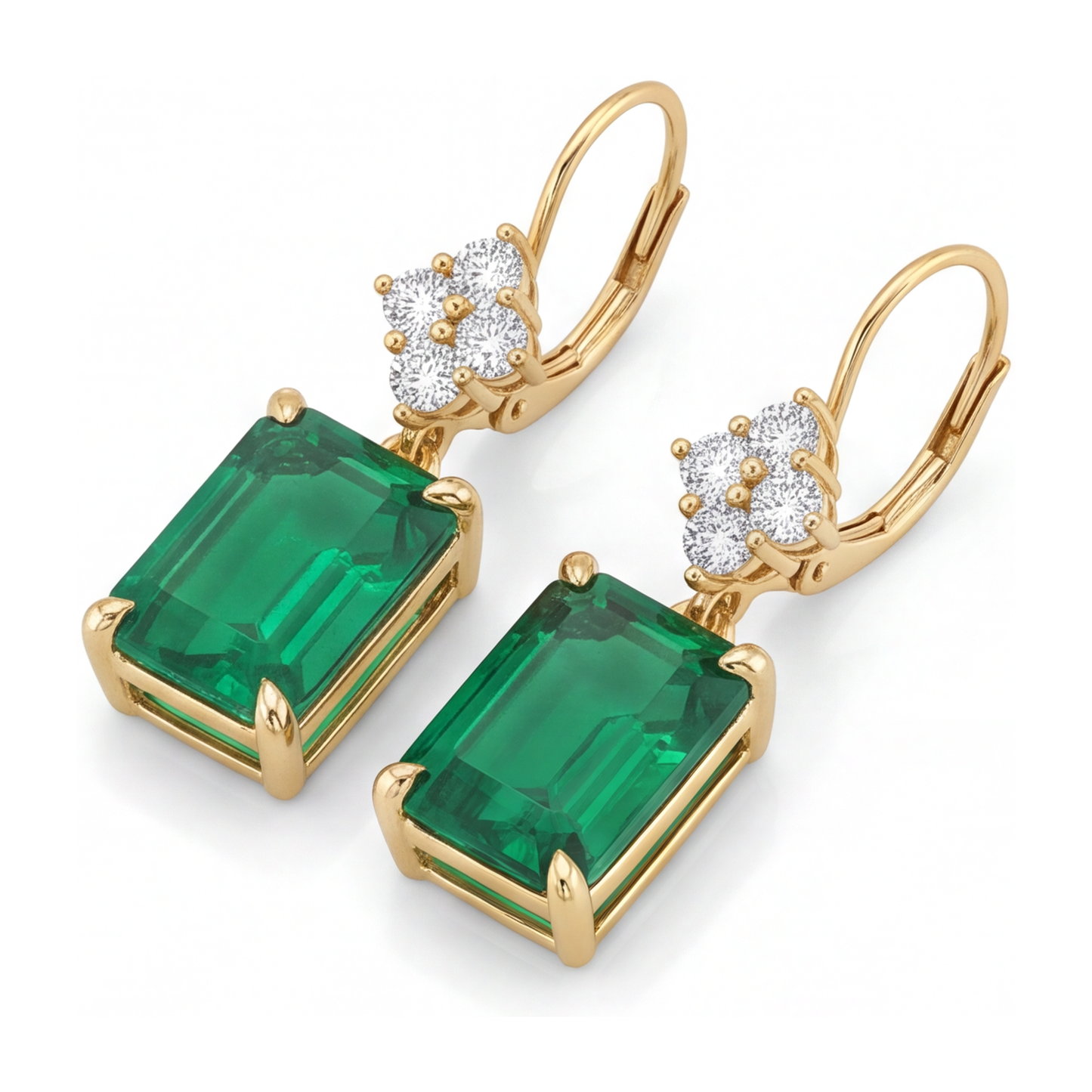 Orecchini con Smeraldo Verde 4,5 Carati da laboratorio Taglio Smeraldo a Grappolo con Chiusura a Monachella in Oro Giallo 14K