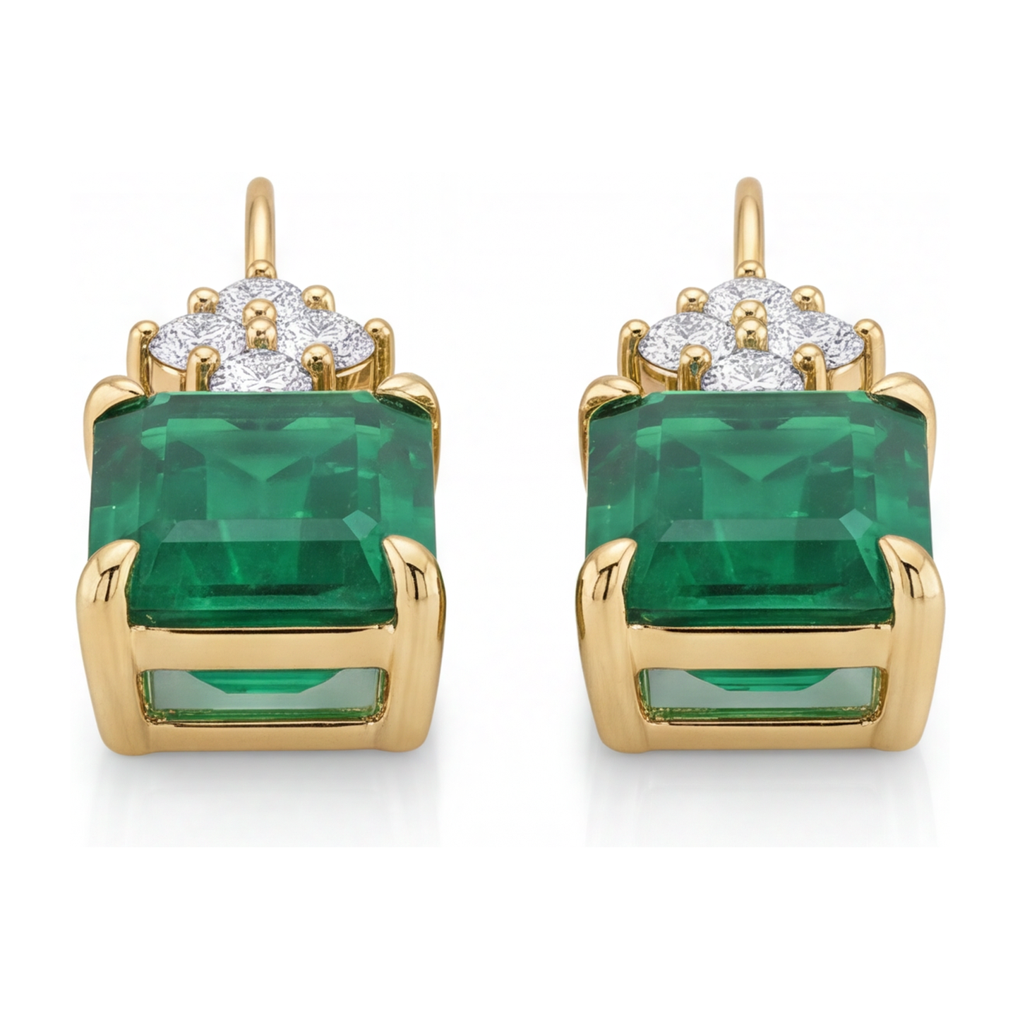 Orecchini con Smeraldo Verde 4,5 Carati da laboratorio Taglio Smeraldo a Grappolo con Chiusura a Monachella in Oro Giallo 14K