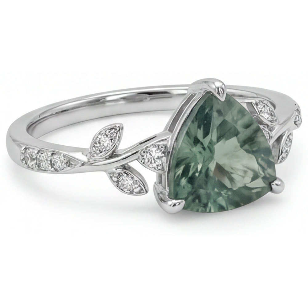 Anello con Gemma Oro 14 Carati Bianco con Green Prasiolite – vista angolare