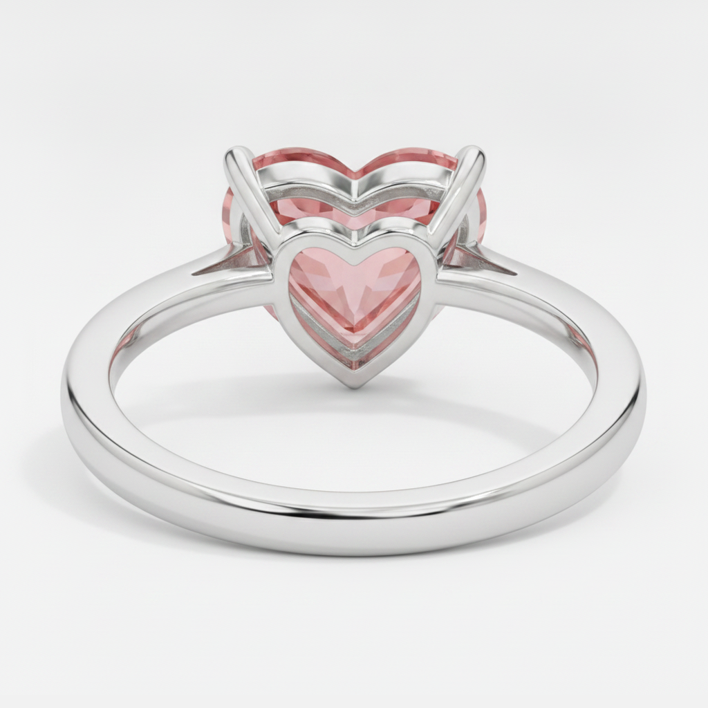 Anello di Fidanzamento Solitario con Zaffiro Padparadscha Pesca Autentico a Cuore da 2,5 Carati in Oro Bianco 14 Carati