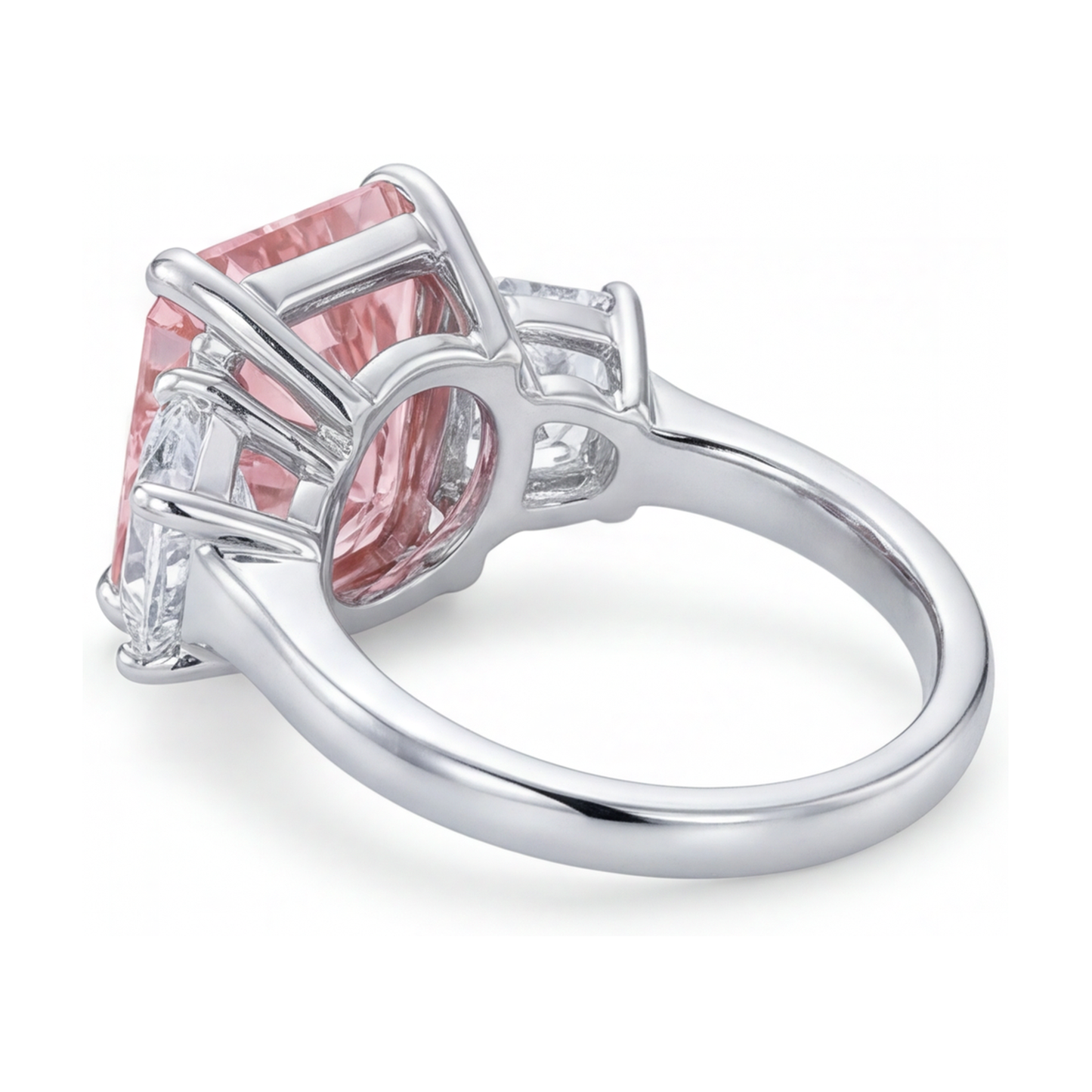 Anello con diamante rosa da laboratorio da 5,2 carati taglio radiant