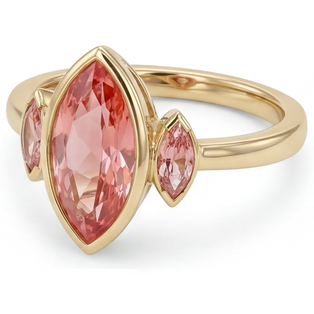 Anello di Fidanzamento a Tre Pietre con Zaffiro Padparadscha Pesca Naturale Taglio Marquise da 3 Carati, Lunetta in Oro Giallo 14 Carati