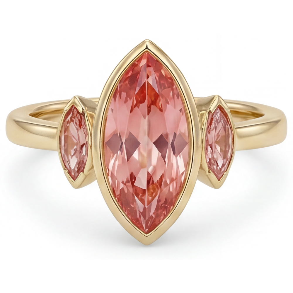 Anello di Fidanzamento a Tre Pietre con Zaffiro Padparadscha Pesca Naturale Taglio Marquise da 3 Carati, Lunetta in Oro Giallo 14 Carati