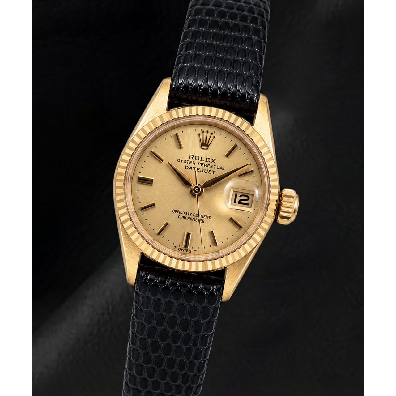 Orologio Rolex Datejust 26mm 6517 in Oro Giallo con Quadrante Champagne e Cinturino in Pelle Nera