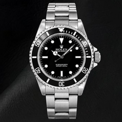 Orologio Rolex Submariner 14060 da 40 mm in Acciaio Inossidabile con Quadrante Nero Luminescente