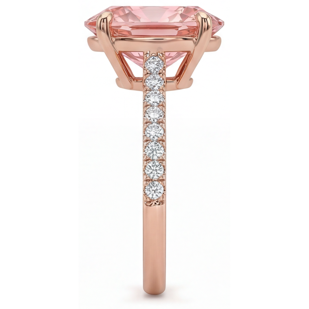 Anello con Zaffiro Padparadscha Ovale da 4,3 Carati da Laboratorio e Pavé in Oro Rosa 14K