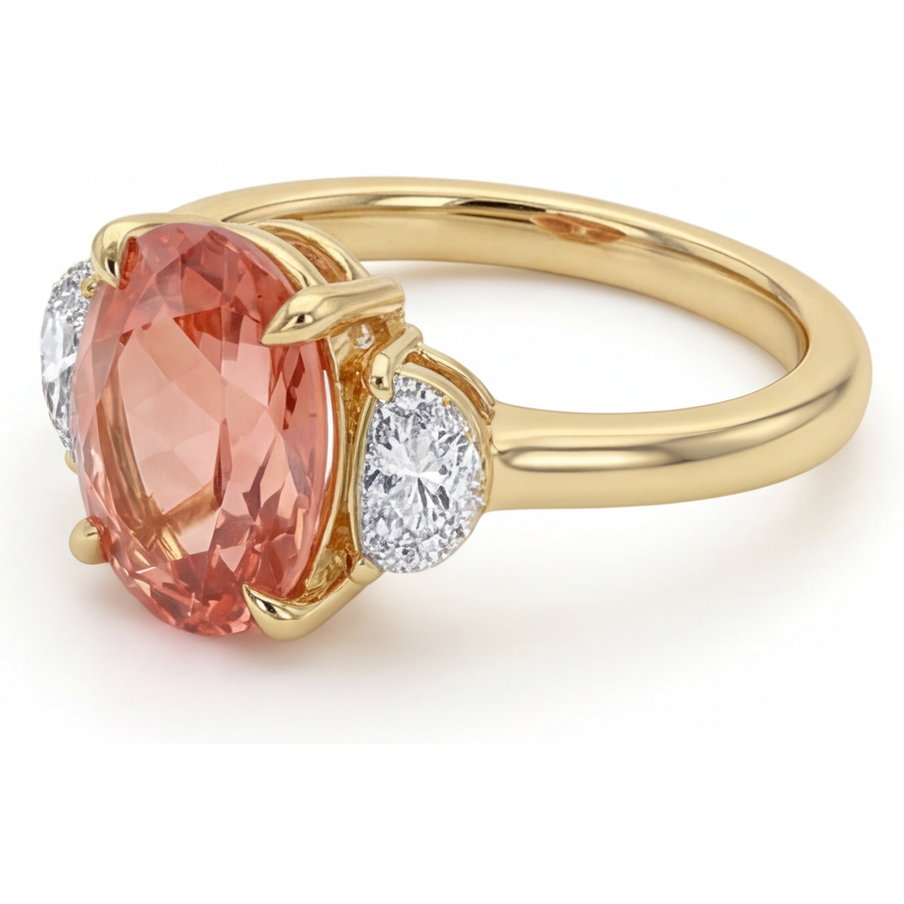 Anello a tre pietre in Oro Giallo 14K con zaffiro Padparadscha ovale naturale color pesca da 2,9 carati e mezze lune bianche
