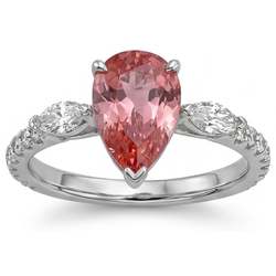 Anello a tre pietre in Oro Bianco 14 carati con zaffiro Padparadscha naturale a goccia color pesca da 2,9 carati