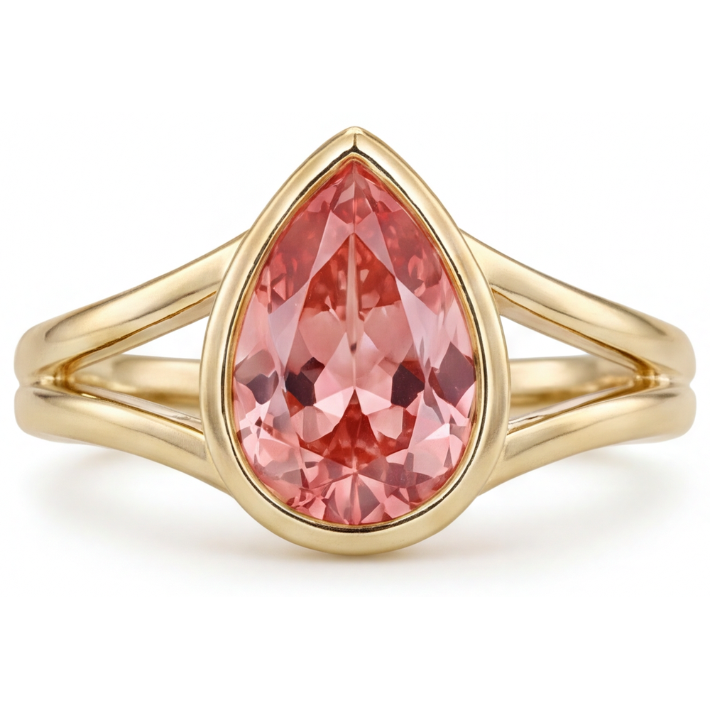 Anello Solitario con Lunetta in Oro Giallo 14K con Zaffiro Padparadscha Naturale a Goccia Color Pesca da 2 Carati
