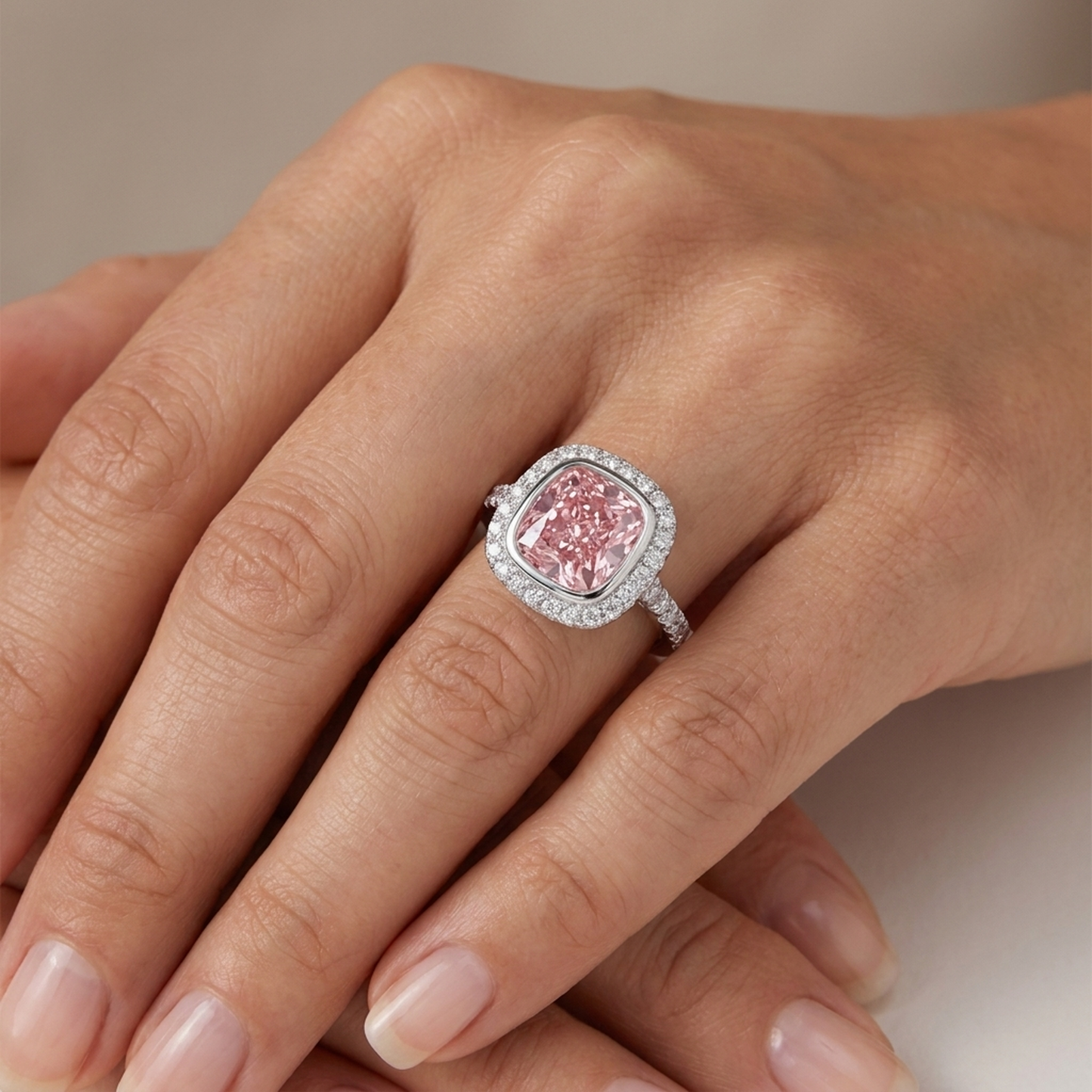 Anello di Fidanzamento con Diamante Rosa Taglio Cuscino da 3,35 Carati